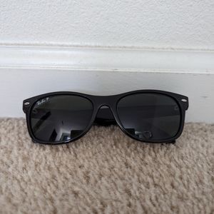 Ray Ban New Wayfarer Polarized Sunglasses